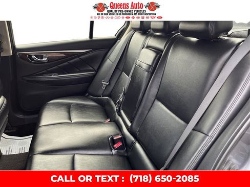 Used 2019 INFINITI Q50 Luxe w/ Essential Package (3.0T Luxe) image 11