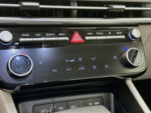 Used 2025 Hyundai Tucson SEL AWD/4WD image 23