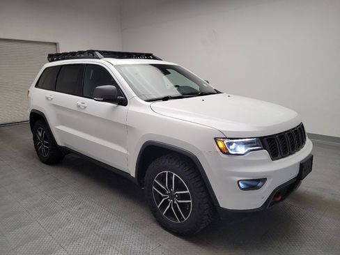 Used 2020 Jeep Grand Cherokee Trailhawk w/ Trailhawk Luxury Group AWD/4WD image 13