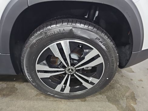 New 2025 Mercedes-Benz GLB 250 image 33