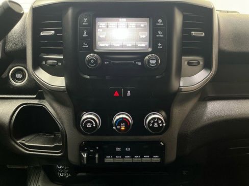 Used 2022 RAM 3500 Tradesman w/ Chrome Appearance Group AWD/4WD image 17