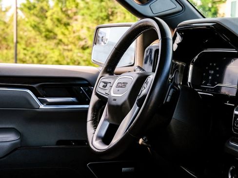 Used 2023 GMC Sierra 1500 SLT RWD image 9