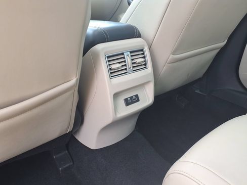 Used 2021 Nissan Maxima Platinum w/ Sport Mat Group FWD image 23
