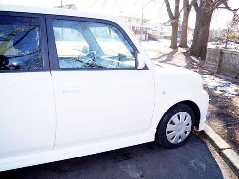 Used 2006 Scion xB image 11
