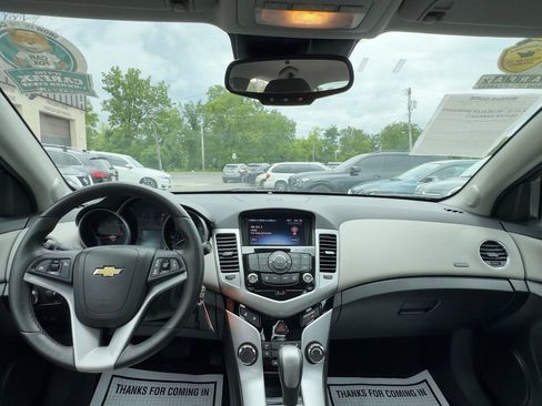 Used 2014 Chevrolet Cruze LT FWD image 14