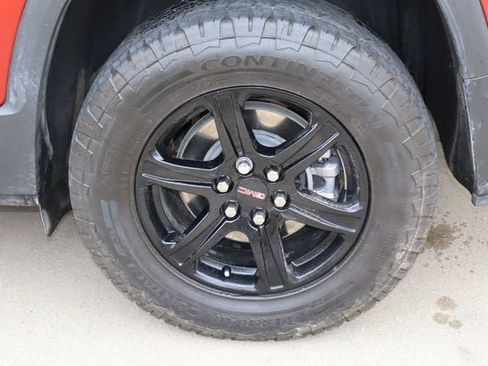 Used 2023 GMC Acadia AT4 AWD/4WD image 31