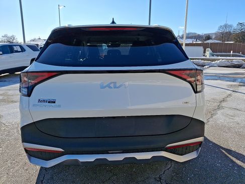 Certified 2023 Kia Sportage EX image 5