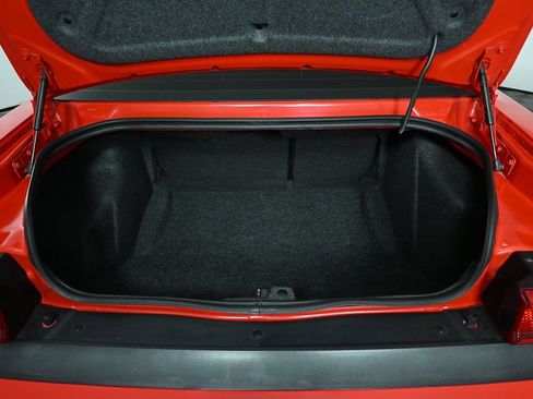 Used 2010 Dodge Challenger SRT8 image 27