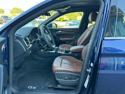Used 2023 Audi Q5 2.0T Premium w/ Convenience Package AWD/4WD image 18