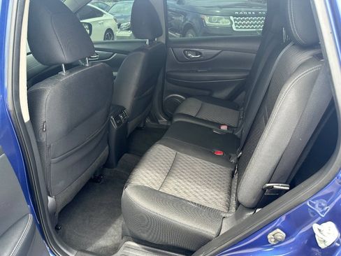 Used 2020 Nissan Rogue SV FWD image 9