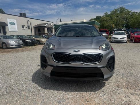 Used 2021 Kia Sportage LX FWD image 2