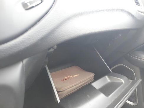 Used 2018 Jeep Compass Latitude image 25