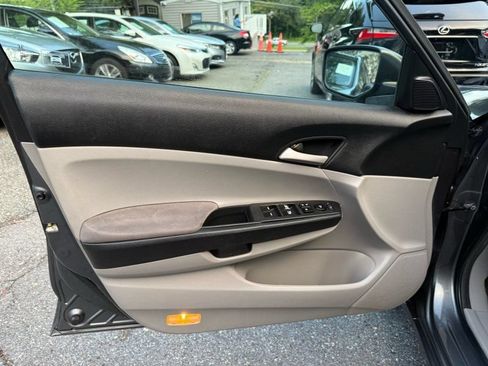 Used 2012 Honda Accord LX image 14