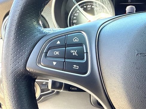 Used 2018 Mercedes-Benz C 300 Sedan image 29
