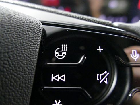 New 2025 Audi Q5 Premium Plus image 18