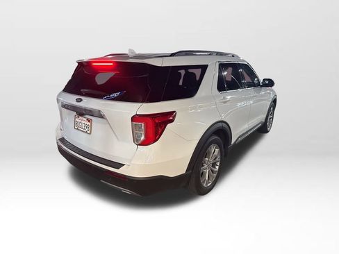 Certified 2020 Ford Explorer XLT w/ Equipment Group 202A image 6