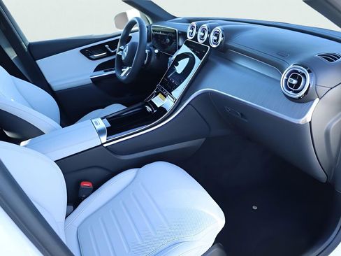 Used 2026 Mercedes-Benz GLC 300 4MATIC image 16