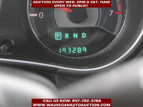 Used 2013 Chrysler 200 Touring w/ Cold Weather Group image 9