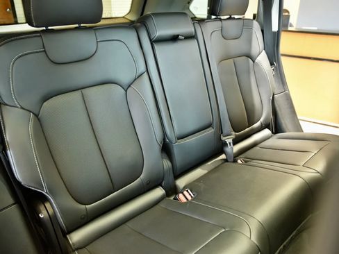 Used 2023 Jeep Grand Cherokee 30th Anniversary AWD/4WD image 25