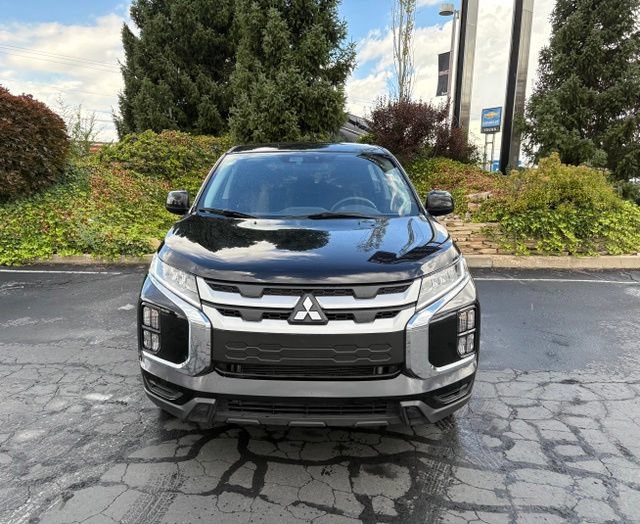 Used 2026 Mitsubishi Outlander Sport SE AWD/4WD image 2