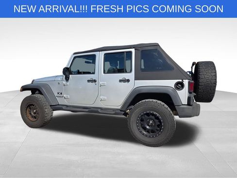 Used 2009 Jeep Wrangler Unlimited X AWD/4WD image 4