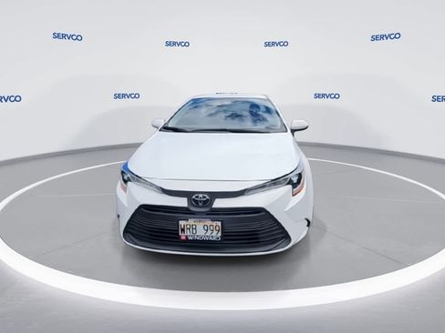 Used 2023 Toyota Corolla LE image 3