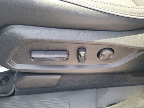 Certified 2025 Honda Pilot Elite image 12