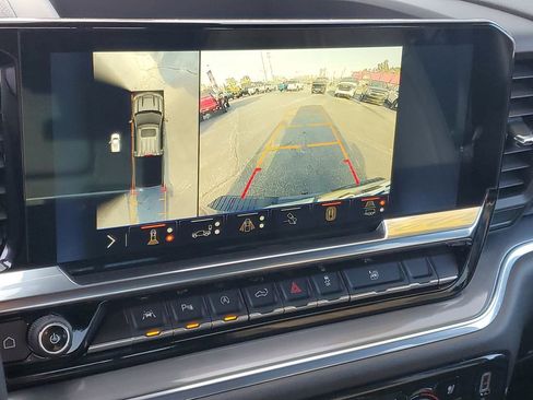 Used 2024 Chevrolet Silverado 1500 High Country image 17