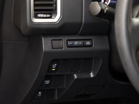 Used 2023 Nissan Frontier SV w/ Technology Package RWD image 29