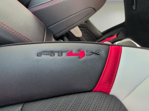 New 2026 GMC Canyon AT4X w/ AT4X AEV Edition image 21