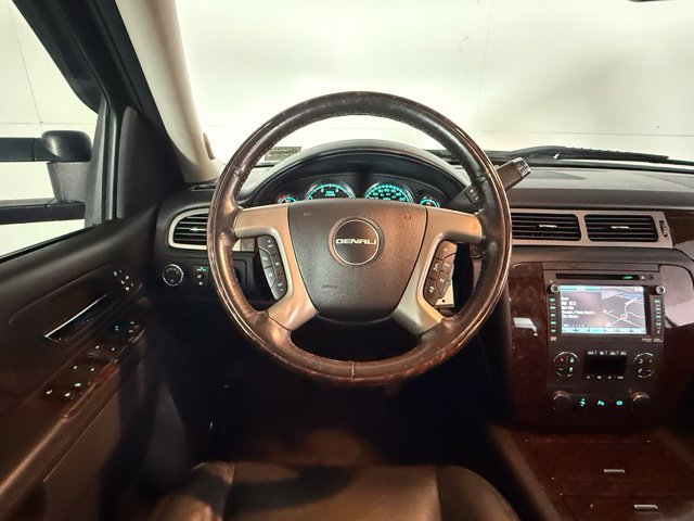 Used 2013 GMC Sierra 3500 Denali AWD/4WD image 17