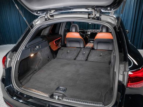 Certified 2023 Mercedes-Benz GLC 300 image 8