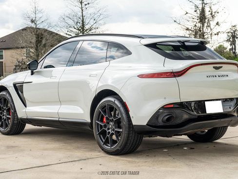 Used 2021 Aston Martin DBX image 6