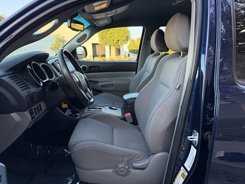 Used 2013 Toyota Tacoma PreRunner w/ TRD Sport Pkg RWD image 14