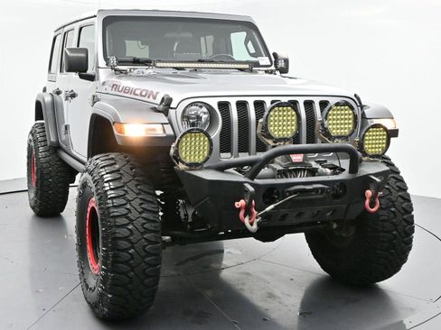 Used 2020 Jeep Wrangler Unlimited Rubicon AWD/4WD image 2