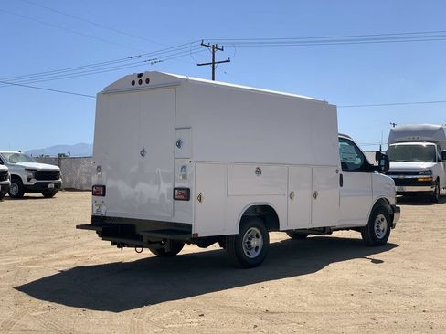 New 2026 Chevrolet Express 3500 w/ Power Convenience Package RWD image 4