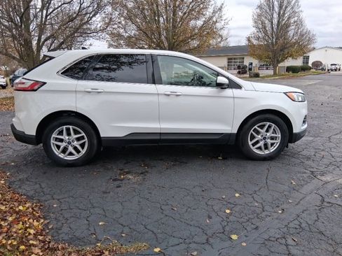 Used 2022 Ford Edge SEL image 6