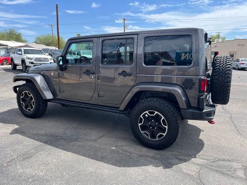 Used 2016 Jeep Wrangler Unlimited Rubicon AWD/4WD image 8