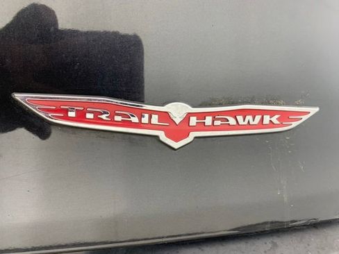 Used 2014 Jeep Cherokee Trailhawk w/ Leather Interior Group AWD/4WD image 36