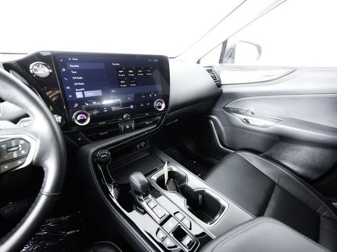 Used 2025 Lexus NX 350 AWD w/ Accessory Package (2T) image 21