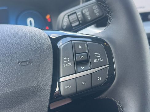 Used 2024 Ford Escape Platinum image 23