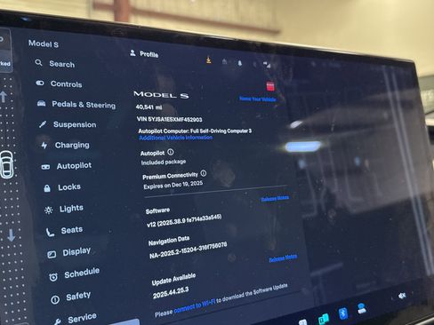 Used 2021 Tesla Model S Long Range image 9