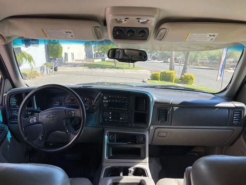 Used 2003 Chevrolet Tahoe LT image 11