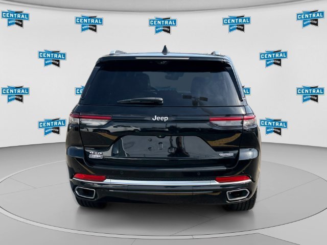 Certified 2022 Jeep Grand Cherokee Summit w/ Adv Protech Group IV AWD/4WD image 5