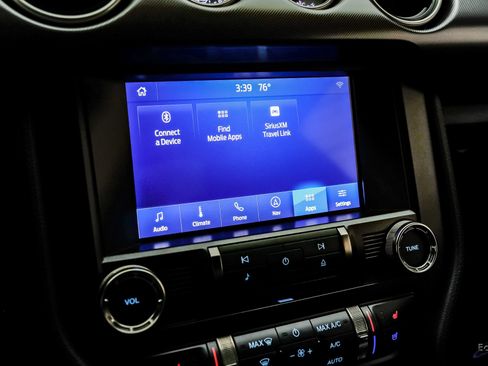 Used 2022 Ford Mustang Shelby GT500 w/ Technology Package image 73