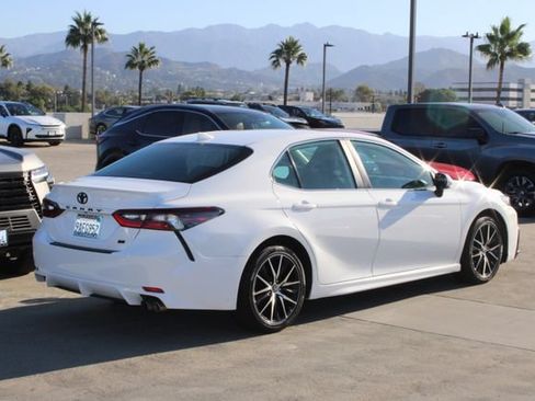 Used 2022 Toyota Camry SE w/ Carpet Mat Package (TMS) FWD image 20