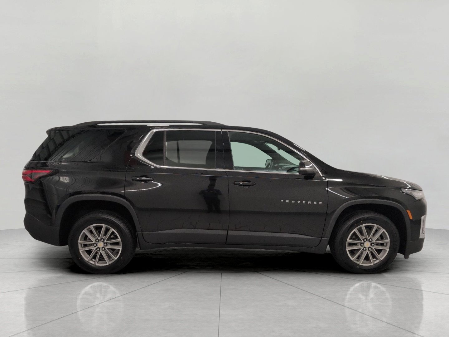 Used 2023 Chevrolet Traverse LT AWD/4WD image 11