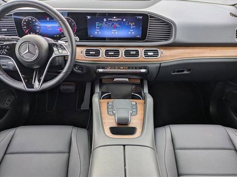 Used 2025 Mercedes-Benz GLE 350 4MATIC image 18