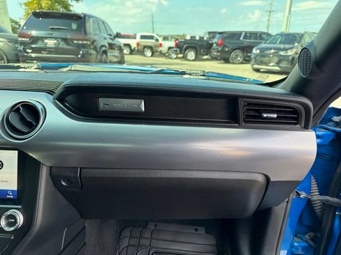 Used 2019 Ford Mustang Coupe w/ Equipment Group 101A RWD image 20