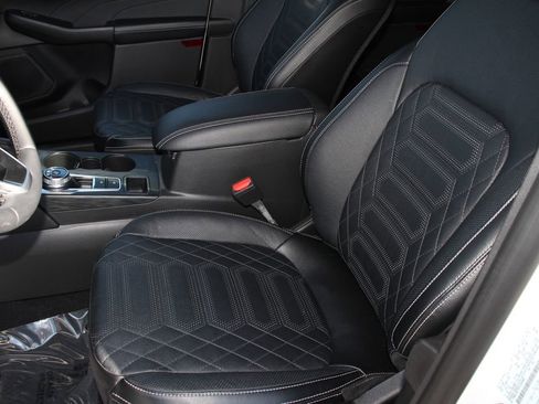 Certified 2023 Ford Escape SE w/ PHEV Premium Package FWD image 23